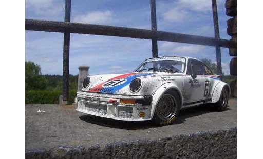 Porsche 934 Base 1/18 Exoto rsr #61 brumos finish line miniature