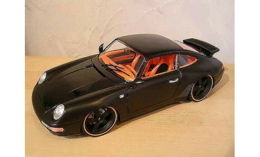 Porsche 911 Carrera 1/18 Burago 4 coupe noir miniature