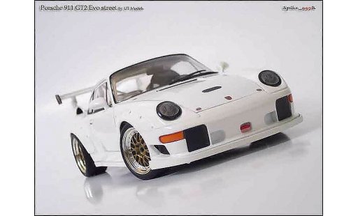Porsche 911 GT2 1/18 Ut Models evo street miniature