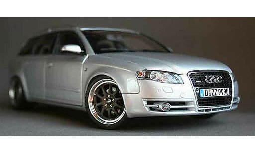 Audi A4 avant 1/18 Minichamps grise jantes 18 pouces gmp kinesis miniature