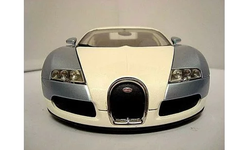 Bugatti Veyron coupe 1/18 Autoart 16.4 perle bleu miniature