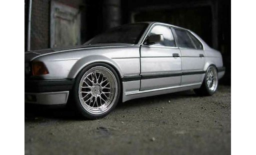 Bmw 730 E32 1/18 Minichamps i grise 1986 jantes bbs 18 pouces miniature