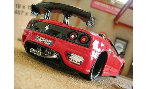 Ferrari 360 Modena 1/18 Burago coupe rouge miniature