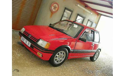 Peugeot 205 GTI 1/18 Solido 1.9 rouge vallelunga miniature