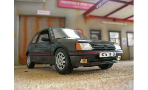 Peugeot 205 GTI 1/18 Solido 1.9 grise graphite miniature