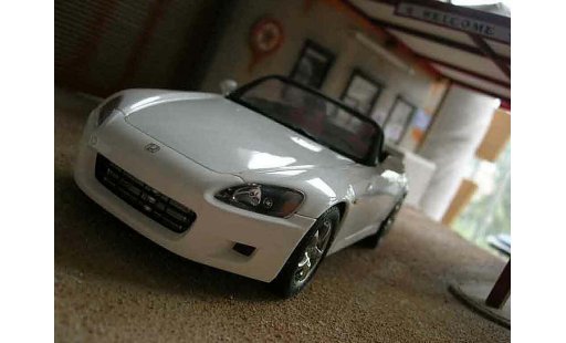 Honda S2000 Base 1/18 Autoart blanche miniature