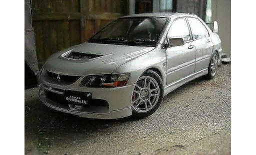Mitsubishi Lancer Evolution IX 1/18 Autoart gsr miniature