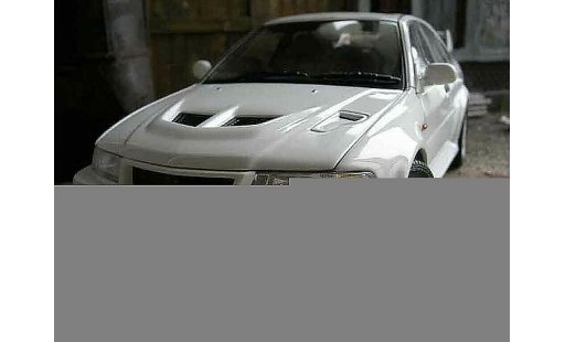 Mitsubishi Lancer Evolution VI 1/18 Autoart makinen edition blanche miniature