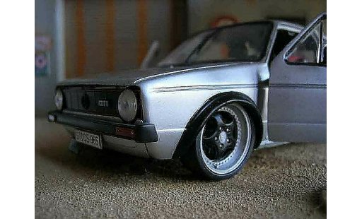 Volkswagen Golf GTI 1/18 Solido jantes Porsche rs miniature