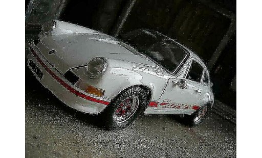 Porsche 911 RS 1/18 Universal Hobbies 2.7 blanche miniature