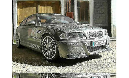 Bmw M3 CSL 1/18 Autoart E46 miniature