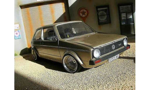 Volkswagen Golf GTI 1/18 Solido 1 german look swap moteur audi tt jantes bords larges miniature