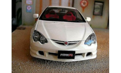 Honda Integra Type R 1/18 Autoart DC5  miniature