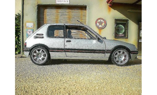 Peugeot 205 GTI 1/18 Solido TCT gris futura jantes PTS miniature