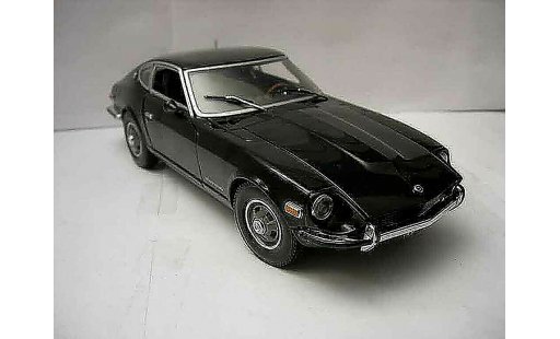Datsun 240Z Coupe 1/18 Sun Star noire miniature