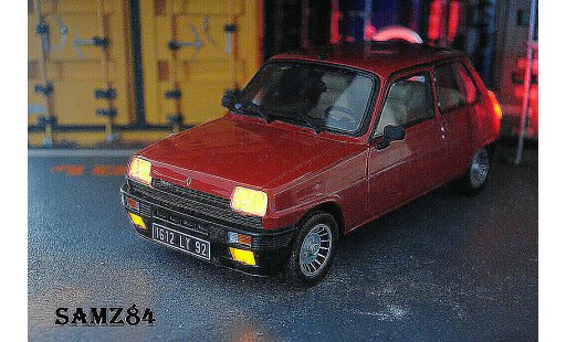 Renault 5 Alpine 1/18 Ottomobile Turbo Rouge LED miniature