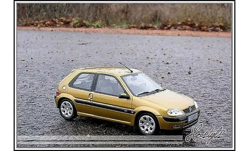 Citroen Saxo VTS 1/18 Ottomobile jaune heliodor miniature