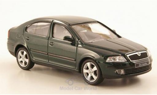 Miniature Skoda Octavia 1/43 Abrex metallise verte 2004 Skoda Octavia 1/43 Abrex metallise verte 2004 miniature