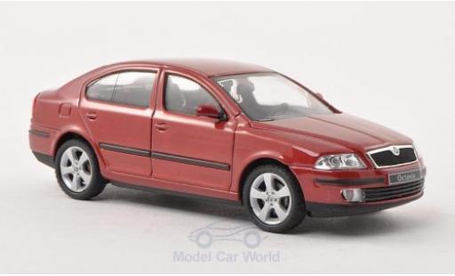 Miniature Skoda Octavia 1/43 Abrex metallise rouge 2004 Skoda Octavia 1/43 Abrex metallise rouge 2004 miniature