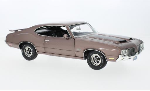 Oldsmobile 442 1/18 ACME W-30 metallise rose 1970 miniature