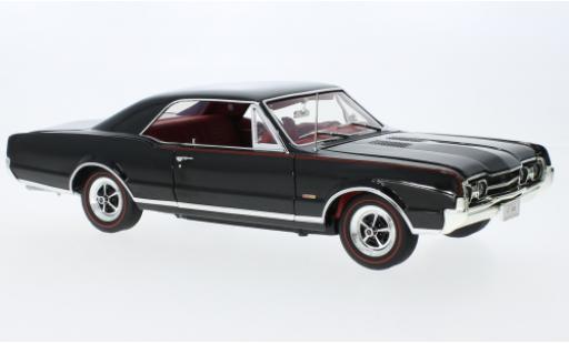 Miniature Oldsmobile 442 1/18 ACME W-30 noire 1967 Oldsmobile 442 1/18 ACME W-30 noire 1967 miniature