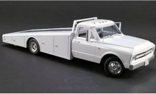 Miniature Chevrolet C-30 1/18 ACME Ramp Truck blanche 1967 Chevrolet C-30 1/18 ACME Ramp Truck blanche 1967 miniature