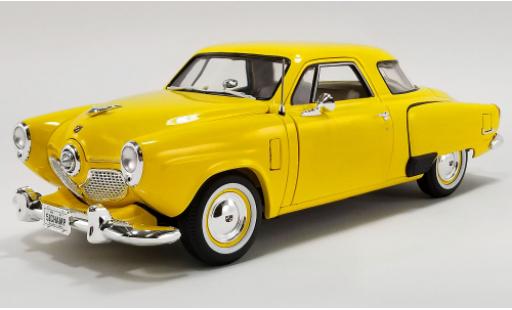 Miniature Studebaker Champion 1/18 ACME jaune 1951 Studebaker Champion 1/18 ACME jaune 1951 miniature