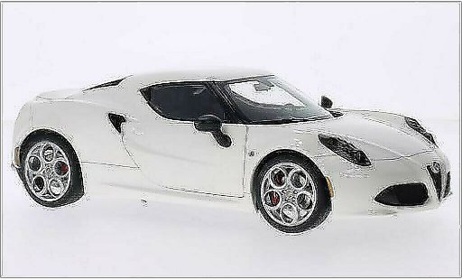 Alfa Romeo 4C coupe 1/18 Autoart metallise blanche 2013 miniature