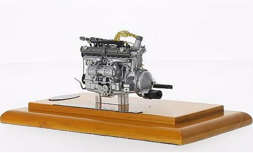 Alfa Romeo 8C 2900 b mm roadster 1/18 CMC Motoraggregat 1938 miniature