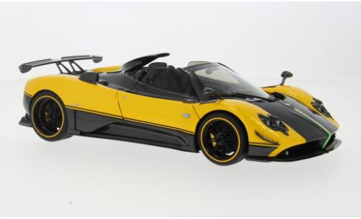 Miniature Pagani Zonda 1/18 Almost Real cinque jaune/noire 2009 1:18 Pagani Zonda 1/18 Almost Real cinque jaune/noire 2009 1:18 miniature