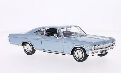 Miniature Chevrolet Impala 1/24 Welly SS 396 metallise bleue 1965 Chevrolet Impala 1/24 Welly SS 396 metallise bleue 1965 miniature