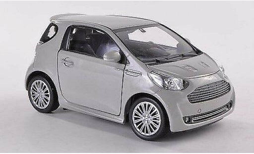 Aston Martin Cygnet citadine 1/24 Welly grise miniature