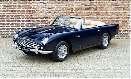 Modellautos Aston Martin DB5 1/12 GT Spirit Volante blau 1965 1:12