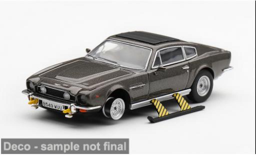 Aston Martin V8 1/64 Mini GT Vantage with English Blister Packaging verte 1987 James Bond 007 &acirc;�� The Living Daylights 1:64 miniature