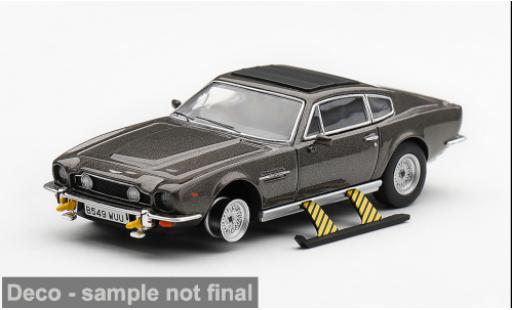 Aston Martin V8 1/64 Mini GT Vantage with German Blister Packaging verte 1987 James Bond 007 &acirc;�� The Living Daylights 1:64 miniature