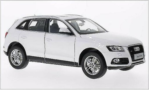 Audi Q5 suv 1/18 Paudi blanche 2014 miniature