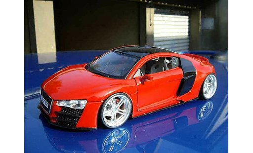 Audi R8 4.2 fsi 1/18 Maisto tdi miniature