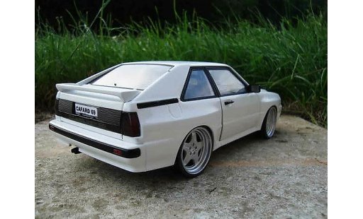 Audi Sport Quattro coupe 1/18 Autoart blanche jantes amg en 17 pouces entierement en alu miniature