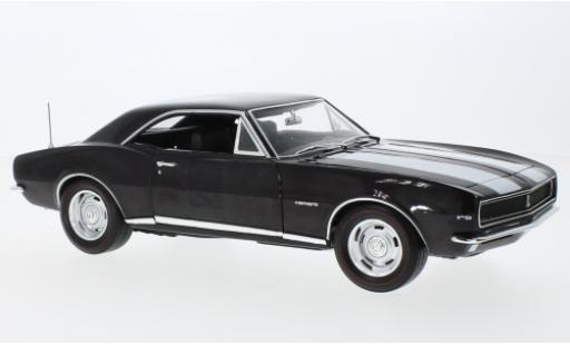 Miniature Chevrolet Camaro 1/18 Auto World Z/28 violette/blanche 1967 Chevrolet Camaro 1/18 Auto World Z/28 violette/blanche 1967 miniature