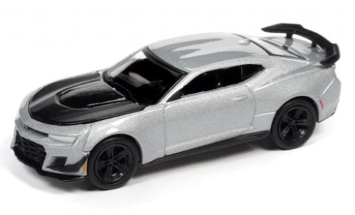 Miniature Chevrolet Camaro 1/64 Auto World ZL1 1LE d 2019 Chevrolet Camaro 1/64 Auto World ZL1 1LE d 2019 miniature