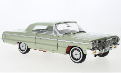 Miniature Chevrolet Impala 1/18 Auto World SS 409 metallise verte 1964 Chevrolet Impala 1/18 Auto World SS 409 metallise verte 1964 miniature