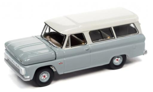 Miniature Chevrolet Suburban 1/64 Auto World gris clair/blanche 1966 Chevrolet Suburban 1/64 Auto World gris clair/blanche 1966 miniature