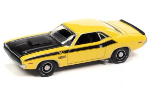 Miniature Dodge Challenger 1/64 Auto World T/A jaune/noire 1970 Dodge Challenger 1/64 Auto World T/A jaune/noire 1970 miniature