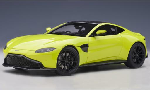 Miniature Aston Martin Vantage 1/18 AUTOart jaune/carbon RHD 2019 Aston Martin Vantage 1/18 AUTOart jaune/carbon RHD 2019 miniature