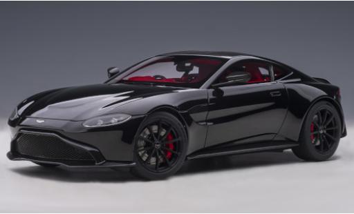 Miniature Aston Martin Vantage 1/18 AUTOart noire RHD 2019 Aston Martin Vantage 1/18 AUTOart noire RHD 2019 miniature