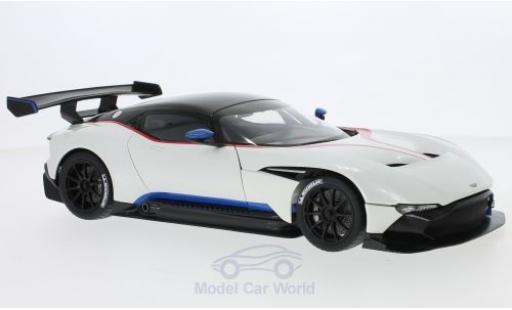 Miniature Aston Martin Vulcan 1/18 AUTOart blanche/carbon 2015 Aston Martin Vulcan 1/18 AUTOart blanche/carbon 2015 miniature