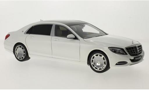Mercedes CLA 1/18 AUTOart Maybach S-classe (S600) (SWB) metallise blanche/noire 2015 miniature