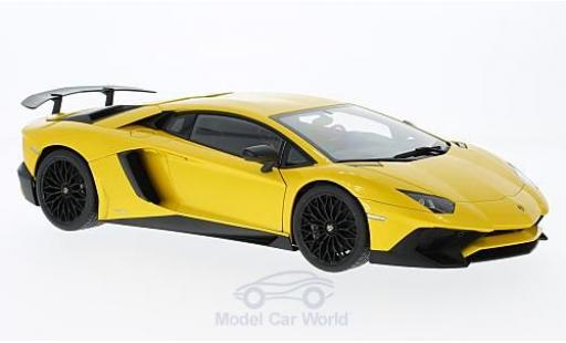 Miniature Lamborghini Aventador 1/18 AUTOart LP750-4 SV metallise jaune 2015 Lamborghini Aventador 1/18 AUTOart LP750-4 SV metallise jaune 2015 miniature