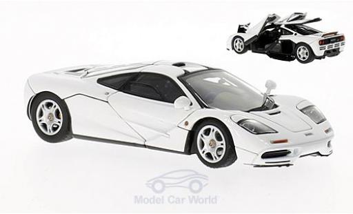Miniature McLaren F1 1/43 AUTOart blanche 1994 mit vielen beweglichen Teilen und Koffer-Set McLaren F1 1/43 AUTOart blanche 1994 mit vielen beweglichen Teilen und Koffer-Set miniature