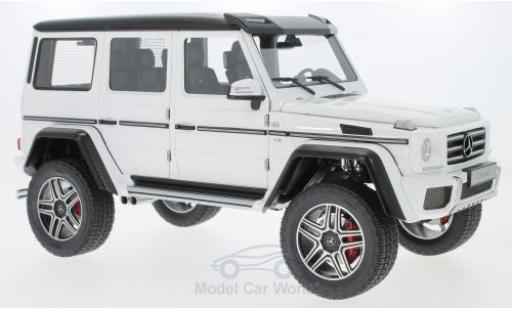 Mercedes Classe G 1/18 AUTOart G500 4x4 blanche 2016 miniature